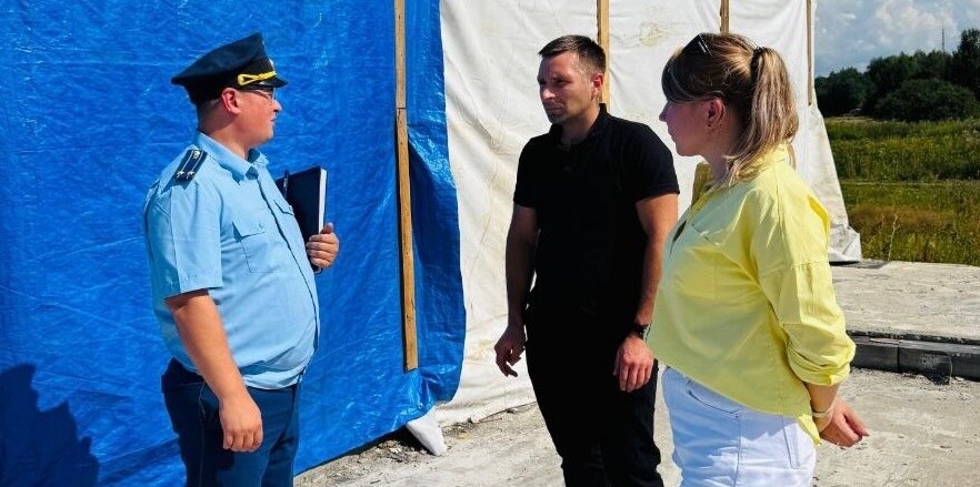 В ЛОДЕЙНОМ ПОЛЕ ПРОКУРАТУРА ВЫЯВИЛА НАРУШЕНИЯ ПРИ ЭКСПЛУАТАЦИИ ПРИЧАЛА
