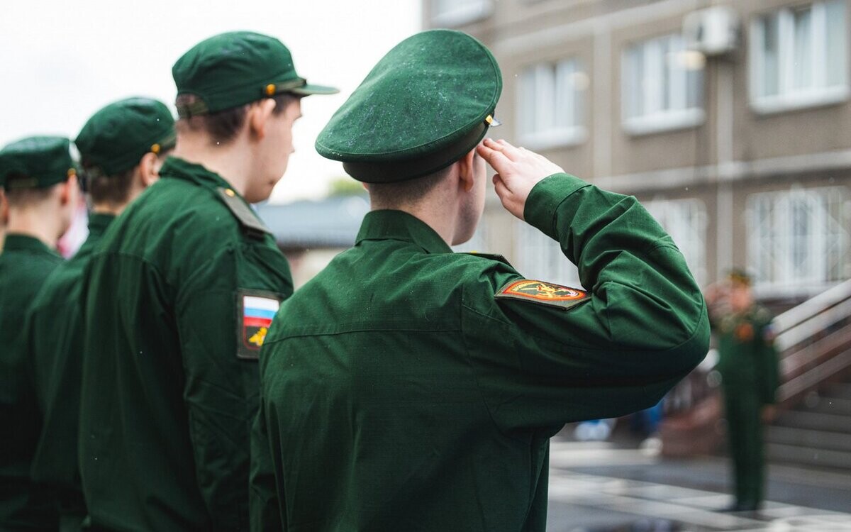 УСОВЕРШЕНСТВУЮТ ПРИЗЫВНУЮ КАМПАНИЮ