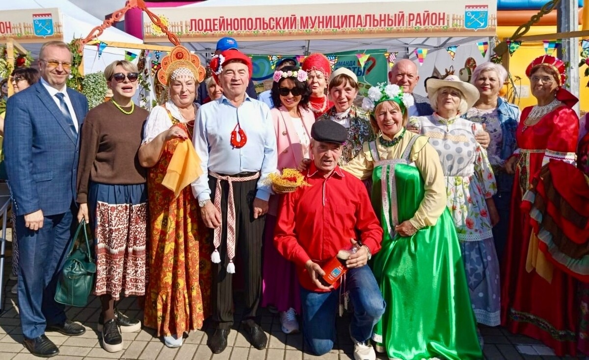 ВЕТЕРАНСКОЕ ПОДВОРЬЕ ПЕРЕЕЗЖАЕТ В ЛОДЕЙНОЕ ПОЛЕ