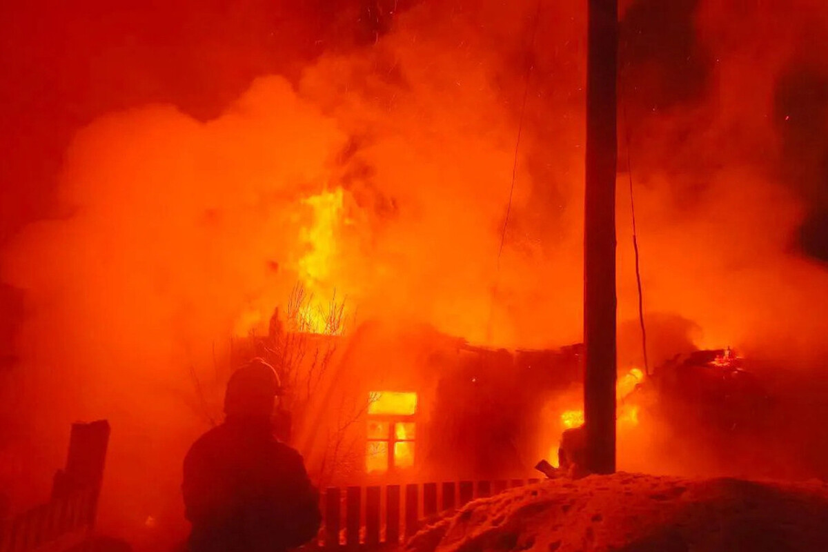 В СТАРОЙ СЛОБОДЕ СГОРЕЛ ДОМ В СТАРОЙ СЛОБОДЕ СГОРЕЛ ДОМ