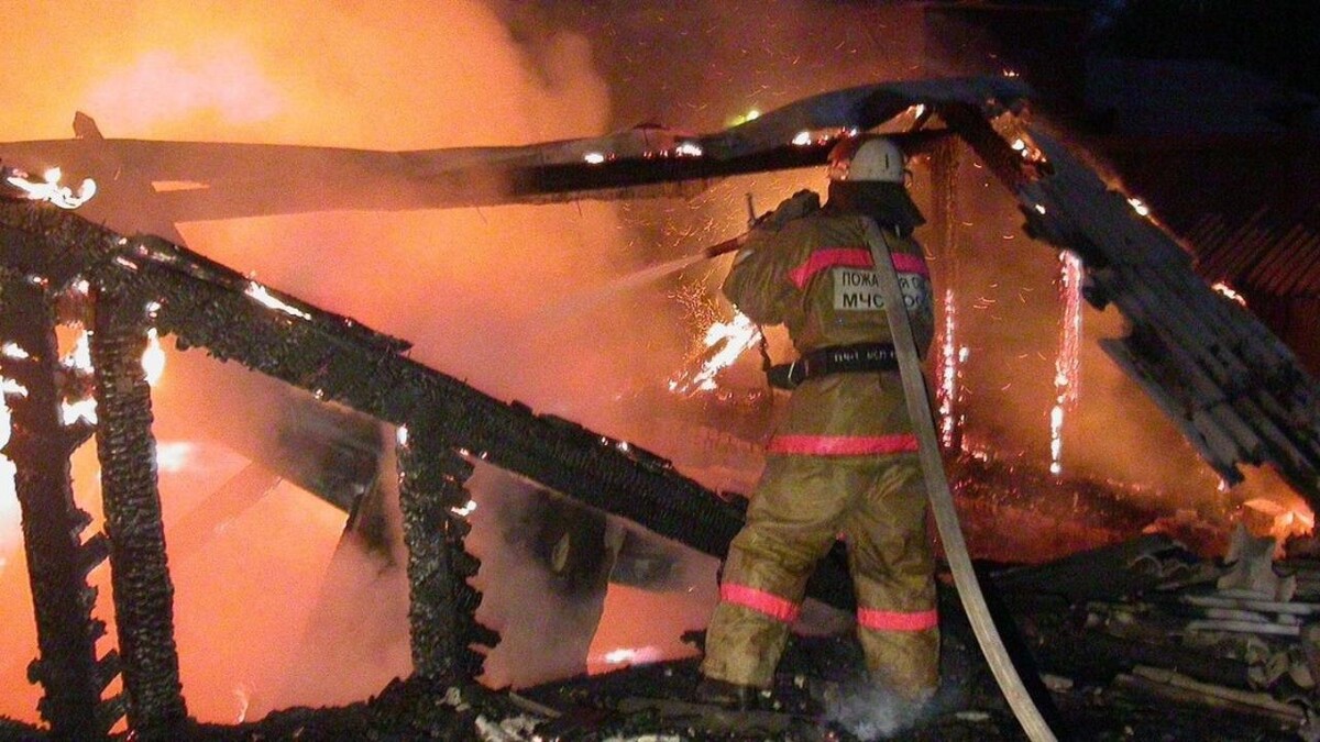 НА ПОЖАРАХ ПОГИБЛИ 28 ЧЕЛОВЕК НА ПОЖАРАХ ПОГИБЛИ 28 ЧЕЛОВЕК