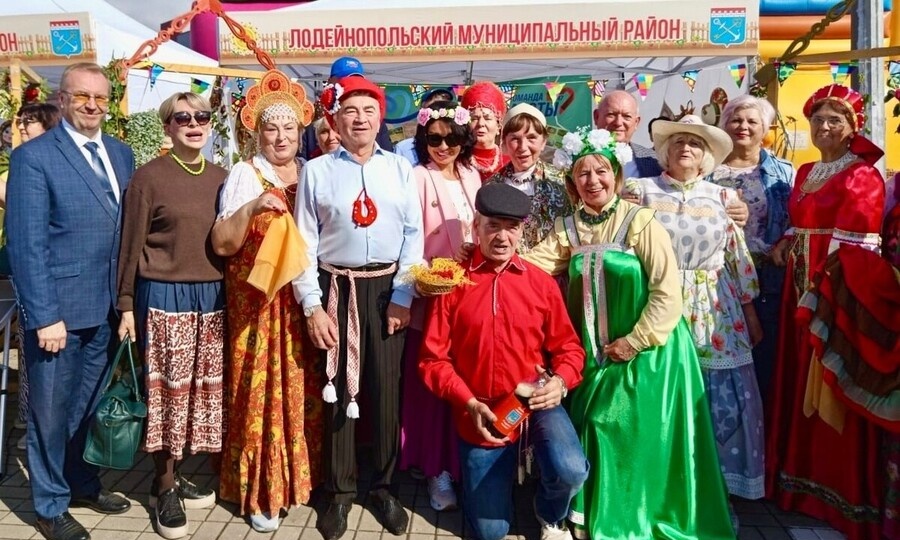 ВЕТЕРАНСКОЕ ПОДВОРЬЕ ПЕРЕЕЗЖАЕТ В ЛОДЕЙНОЕ ПОЛЕ