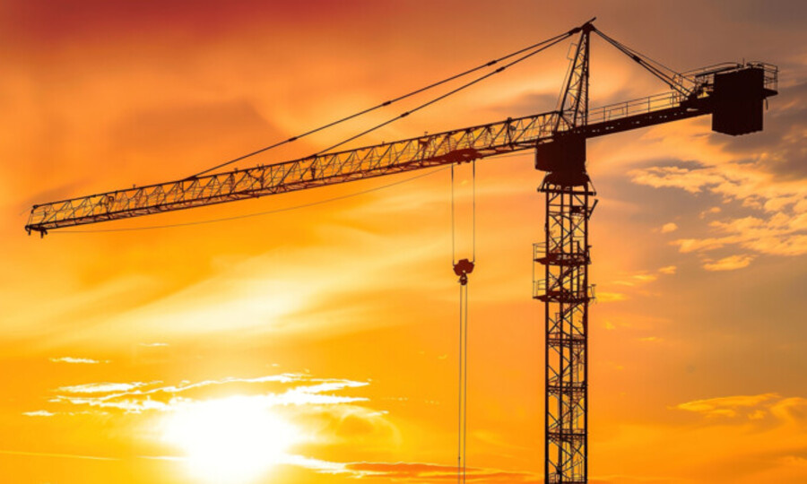 СТРОЯТ ВОЕННЫЙ ГОРОДОК