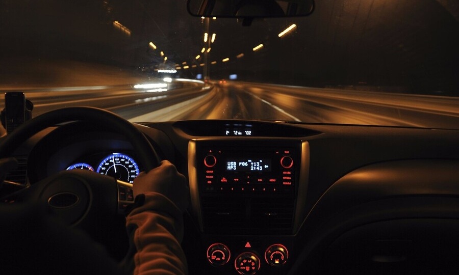 В СВЯЗИ С УТРАТОЙ ДОВЕРИЯ