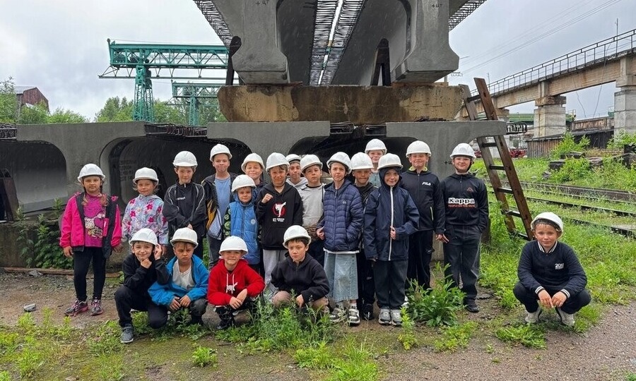 ПОДПОРОЖСКИЙ ЗАВОД МЖБК РАСТИТ НОВЫЕ КАДРЫ